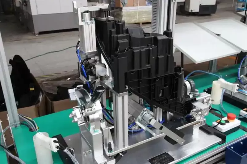 4-axis-cnc-machining-manufacturer-3.jpg